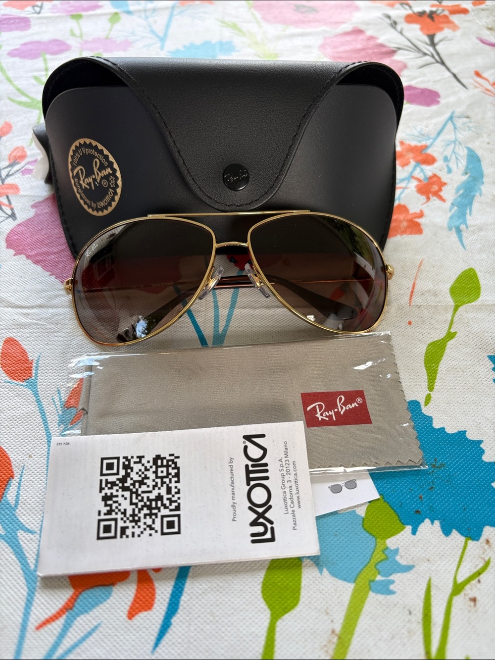 Ray-Ban Gold Frame Sunglasses with Brown Gradient Lenses
